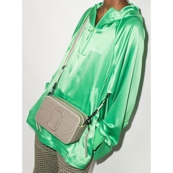 Marc Jacobs Handbags - NWT Marc Jacobs The Moto Shot 21 Leather Camera Bag